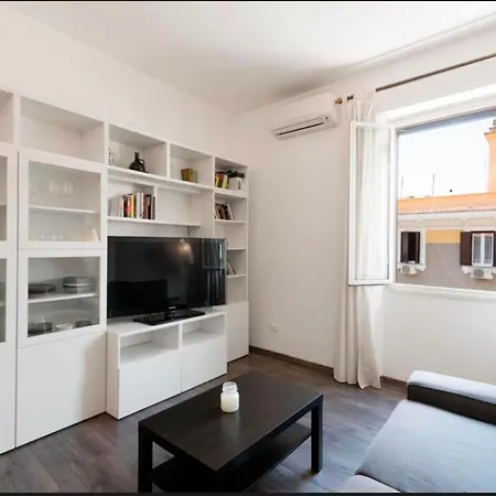 Apartament Elegant Steps From The Vatican Museums *
